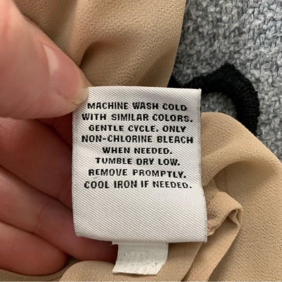 Neiman Marcus x Target Lela Rose Silk and Crochet Floral Top Black and Nude - Picture 6 of 6